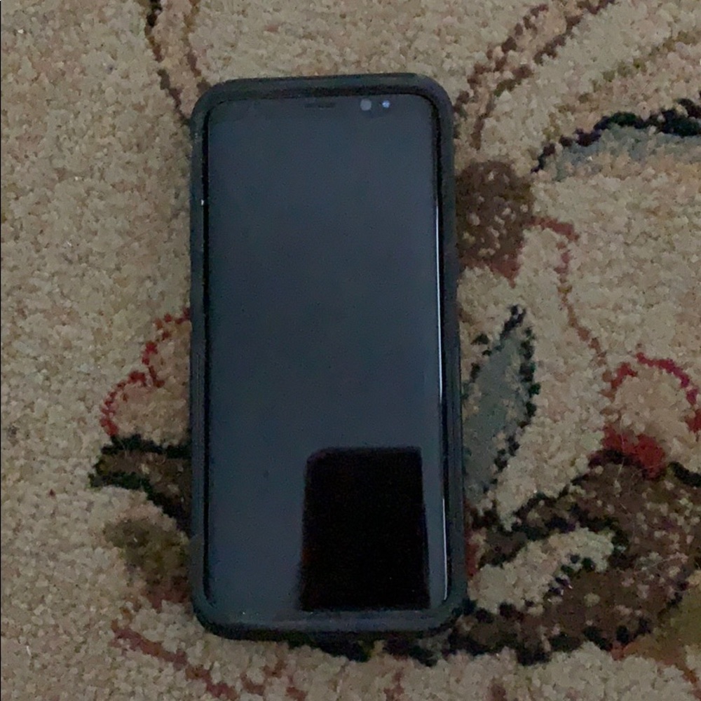Verizon Android Galaxy S8 in excellent condition!